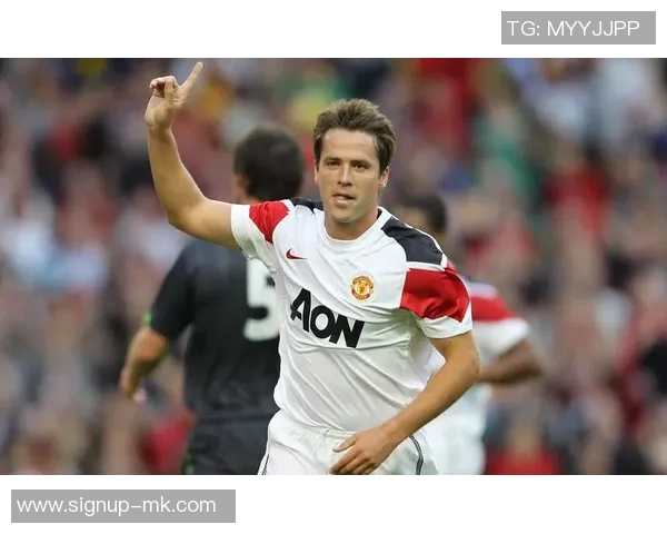 外国足球明星的传奇人生与场上风采揭秘